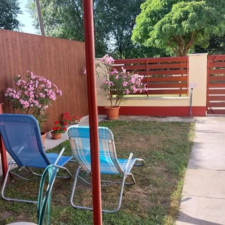 Holiday Apartman Morahalom Exterior photo