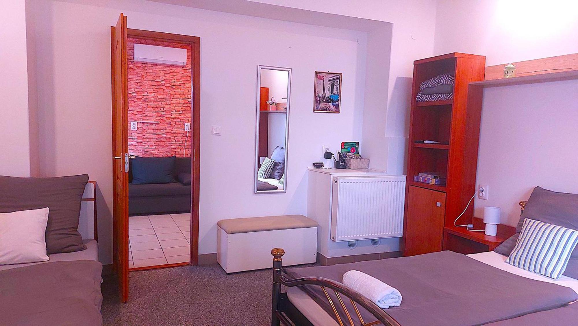 Apartment Holiday Apartman *