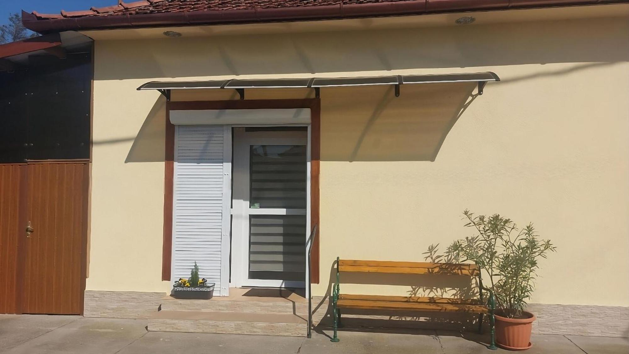 Holiday Apartman Apartment Morahalom